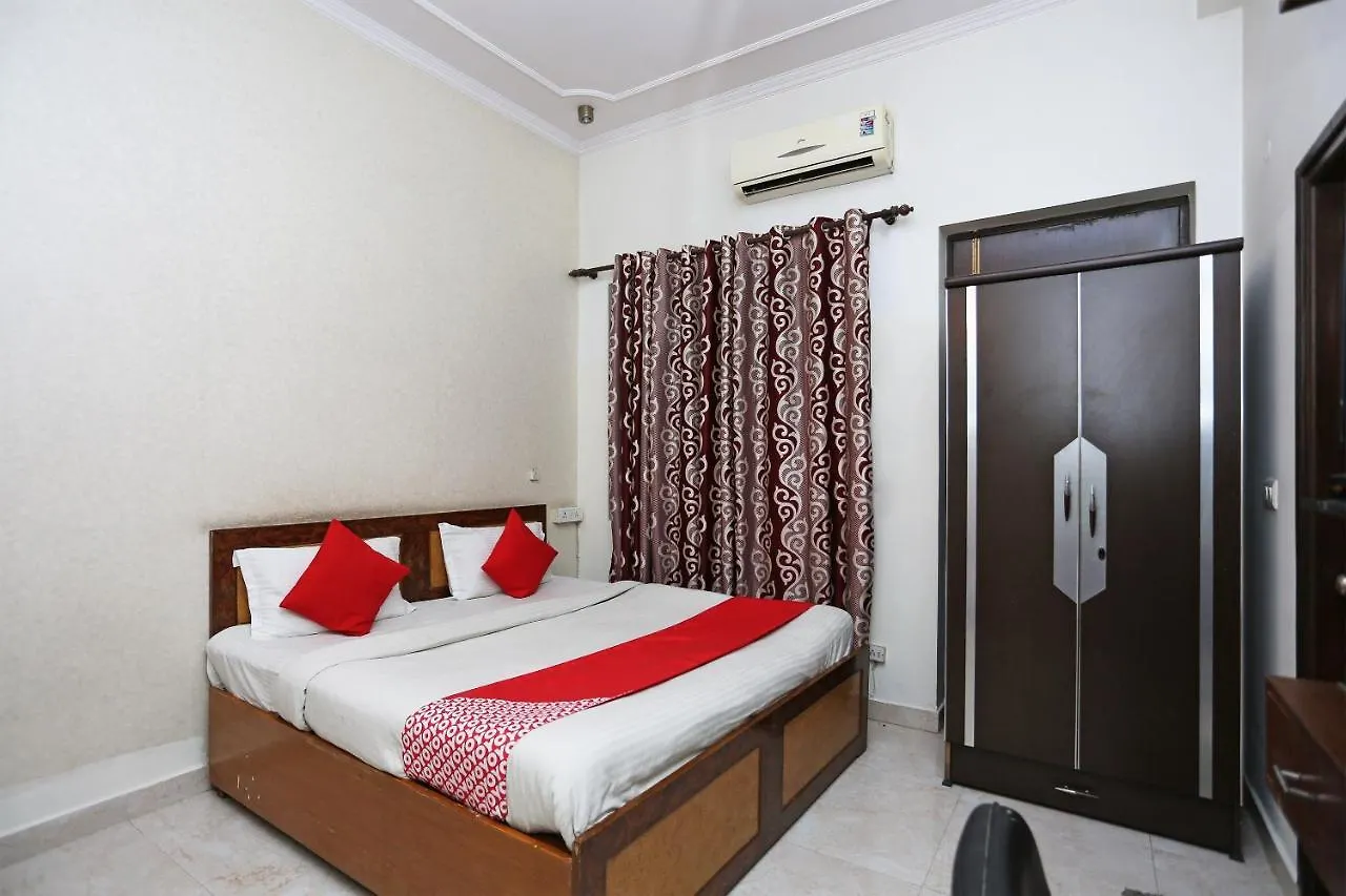 Hotel Oyo 3650 City View Brothers Gurgaon