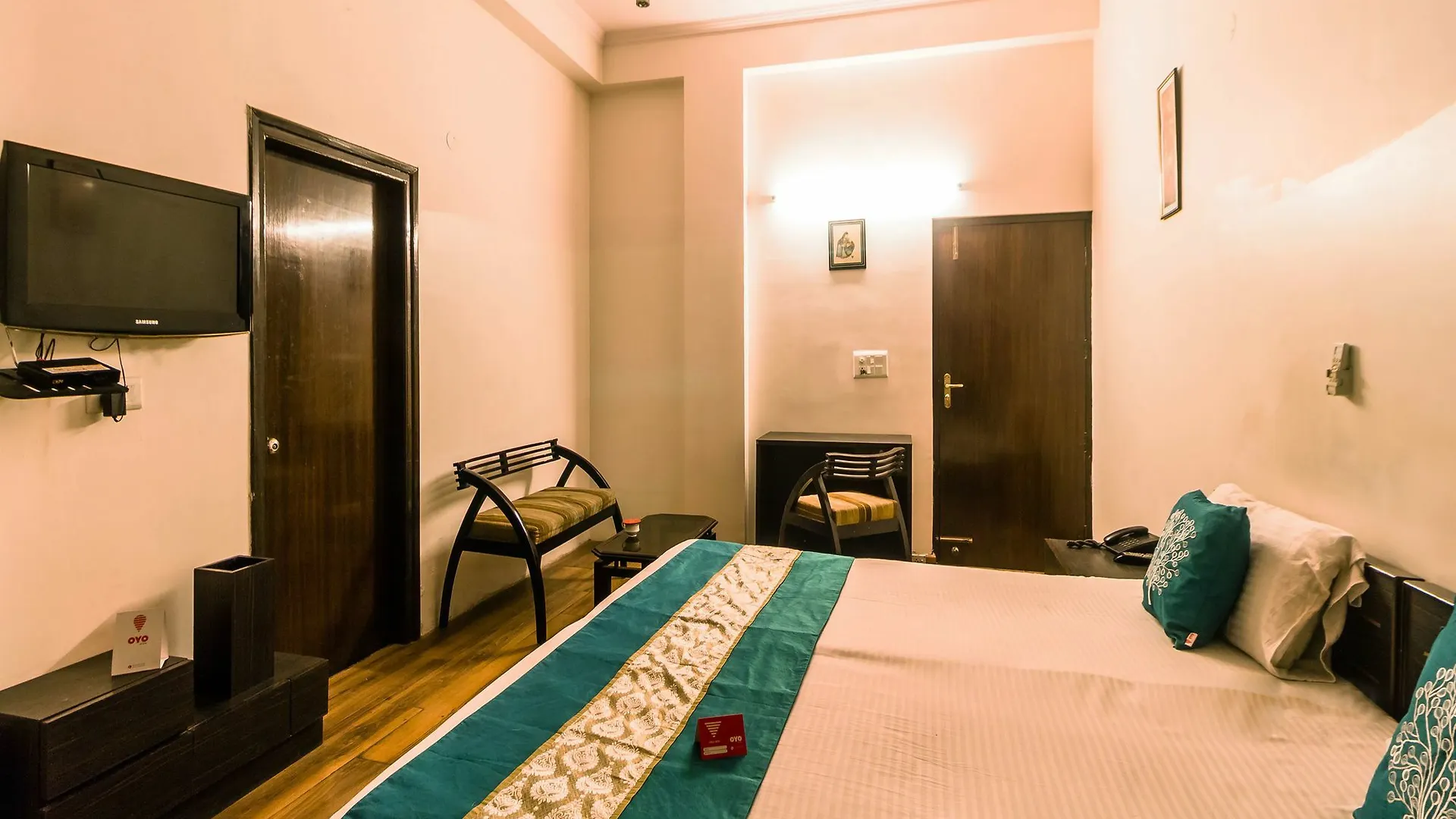 Oyo 3650 City View Brothers Gurgaon Hotel