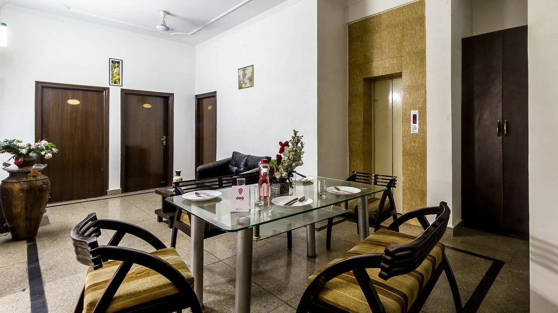 Oyo 3650 City View Brothers Gurgaon