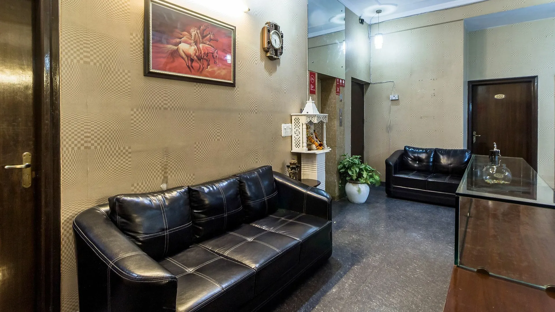 Oyo 3650 City View Brothers Gurgaon